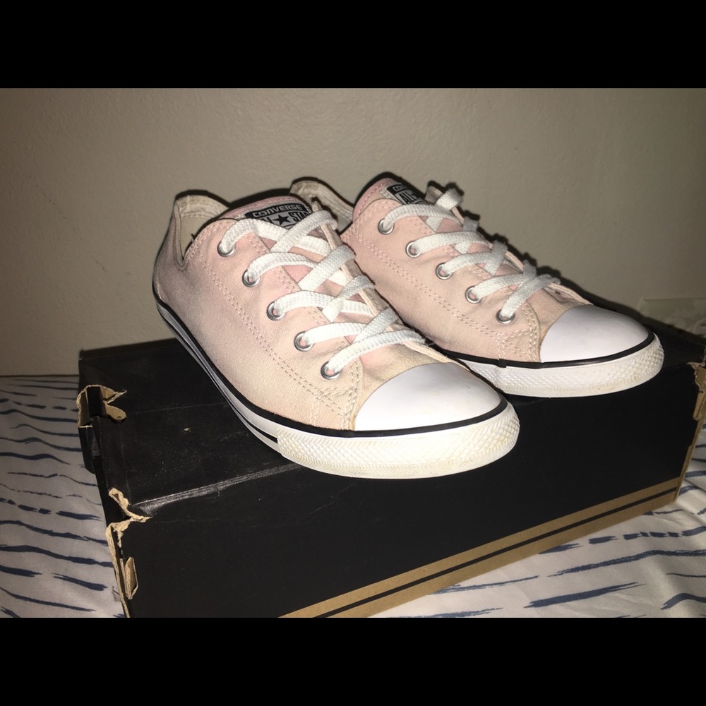 Converse Chuck Taylor Pink size 8